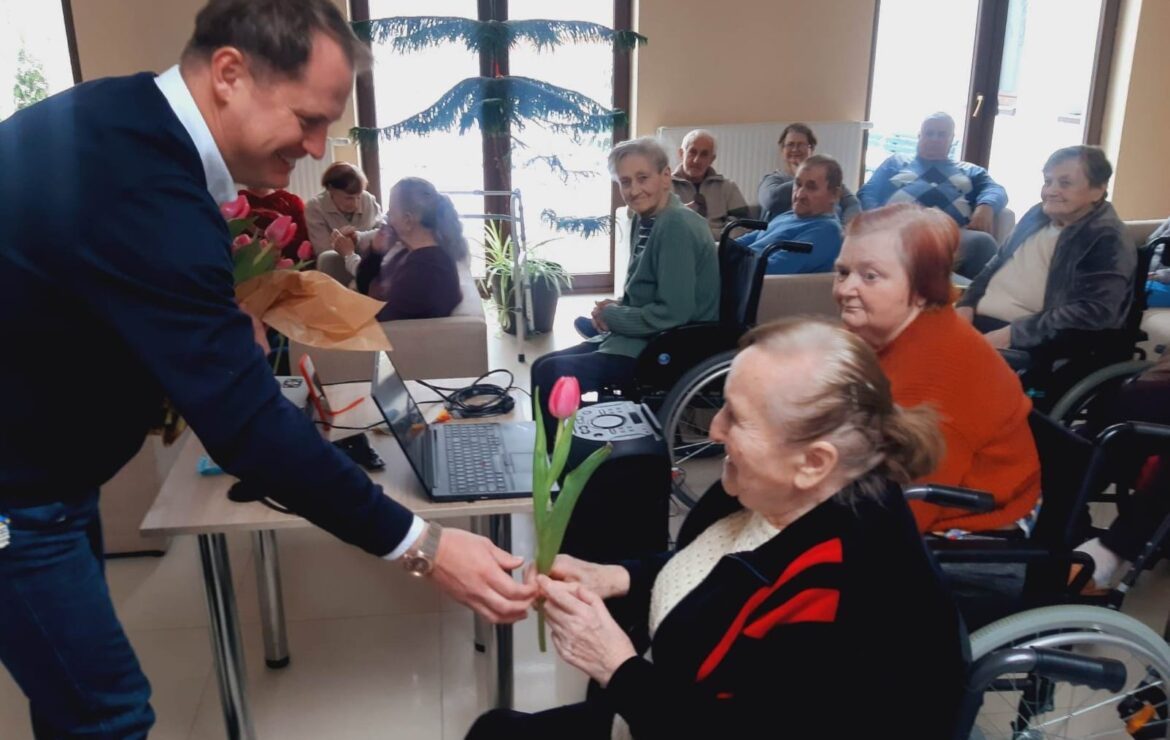 Dzień Kobiet w Domu Seniora Anders