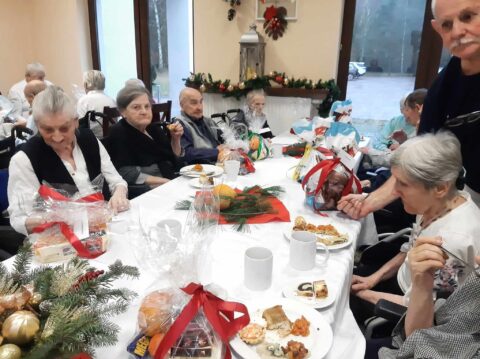 413903122_838151431653345_4180361283684139111_n