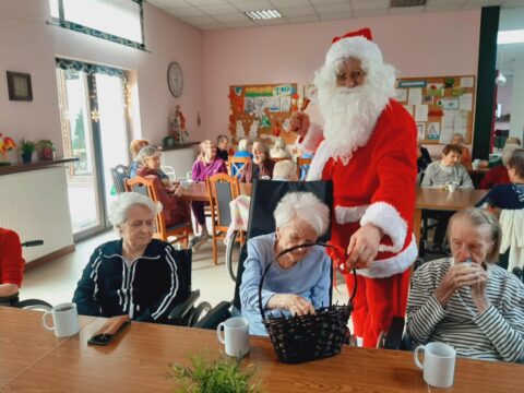 469357381_1098990785569407_6297752270483724249_n